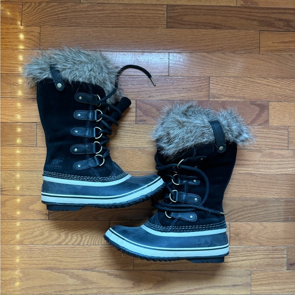 Brand New Sorel Joan of Arctic Faux Fur Waterproof
Snow Boot - Picture 4 of 4